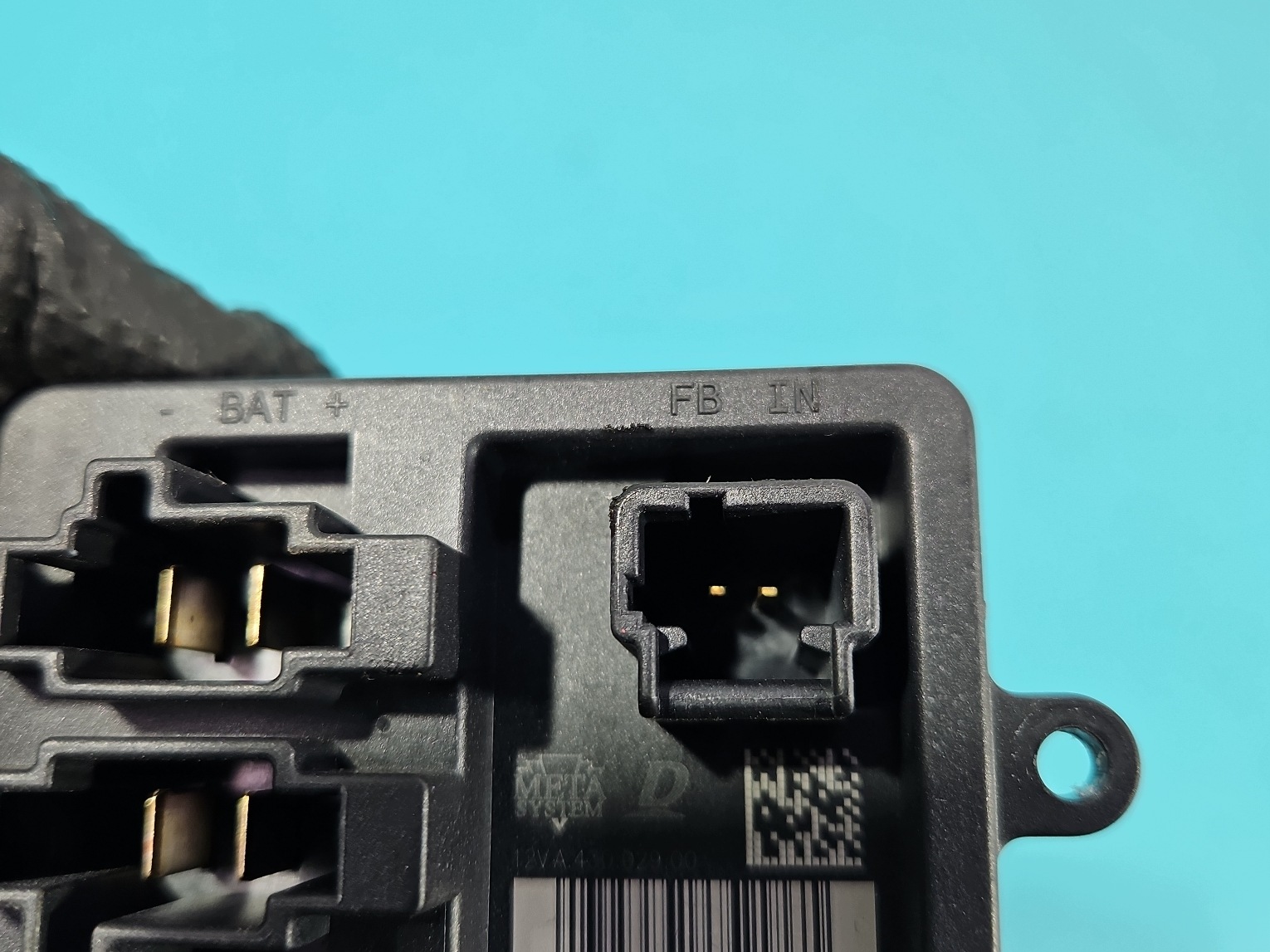 Resistor Peugeot 5008 II 17-24 Usado image 5