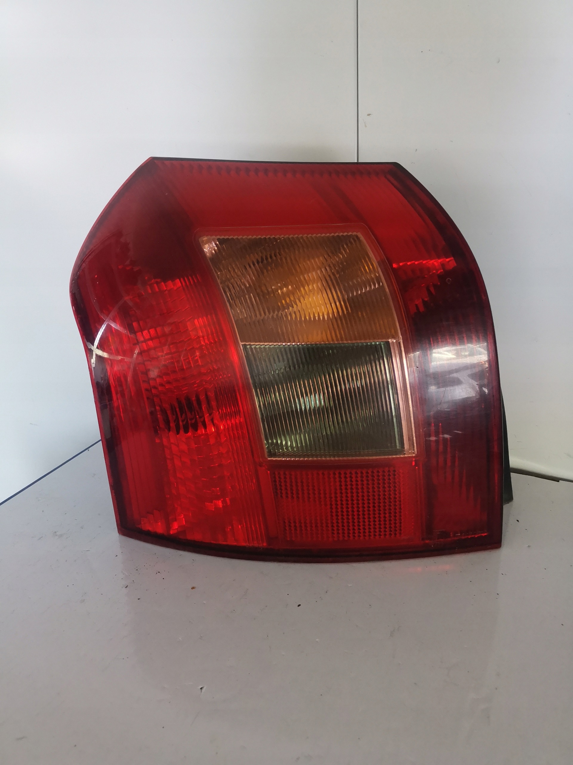 Toyota Corolla E12 Left Tail Light KOITO 02-51 image 2