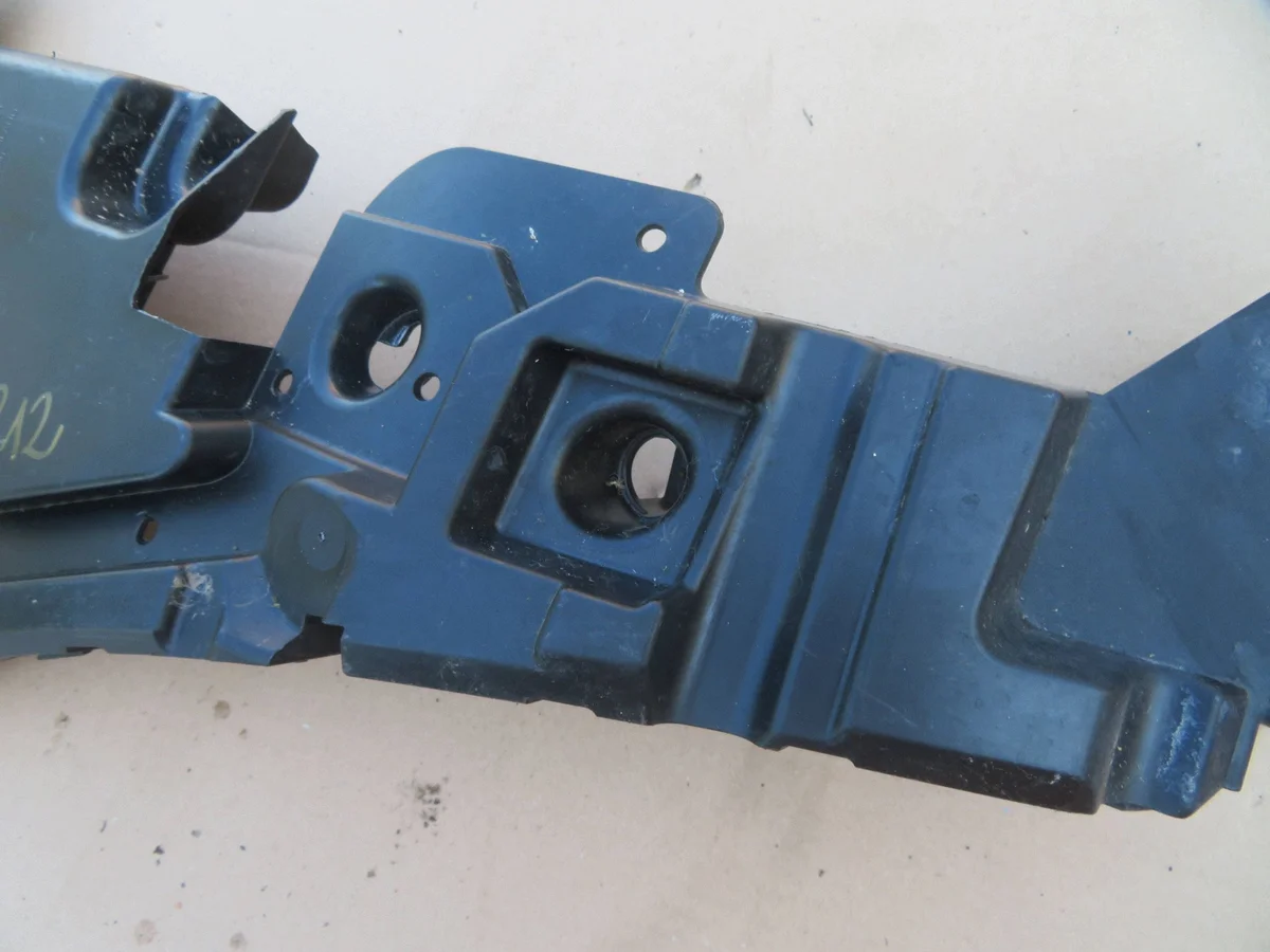 Volvo XC60 II Rear Bumper Bracket 32296032-REMO image 3