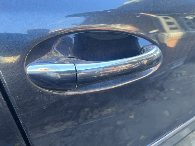 MERCEDES E W211 Poignée porte droite avant image 2
