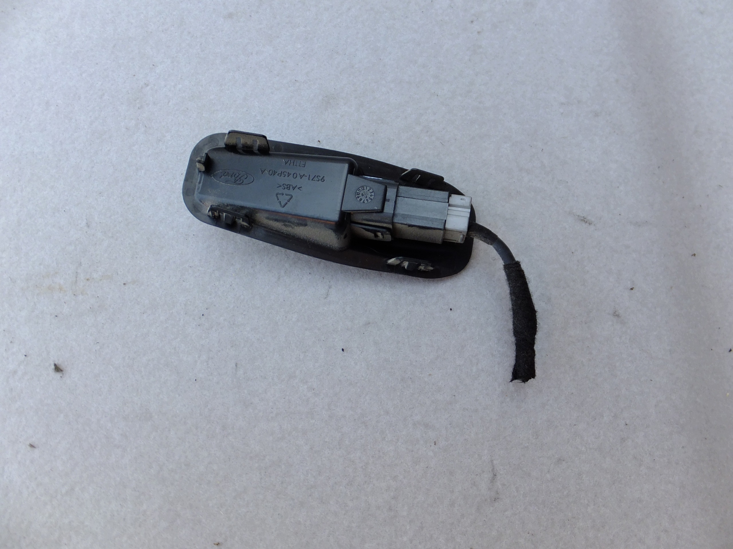 USB Socket Ford S-Max MK1 8M2T-19A164-BA Used OEM