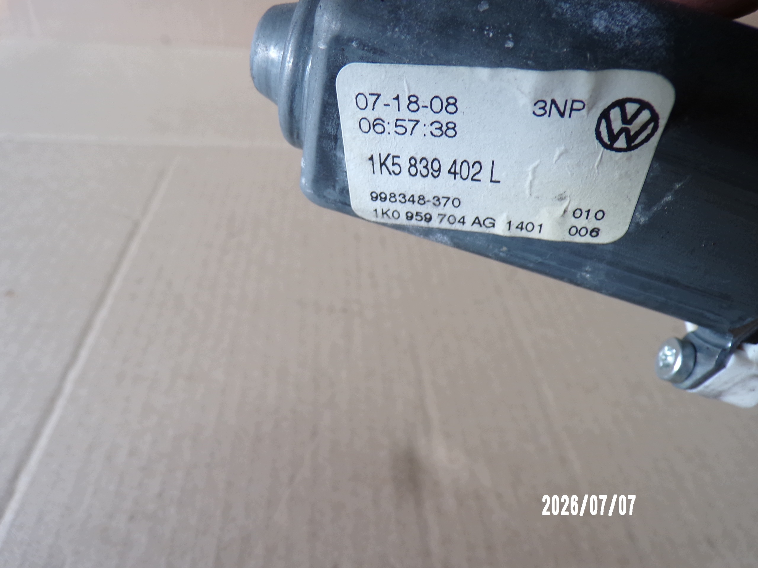 VW Jetta V Ikkunannostin Takaoikea 1K5839402L image 7