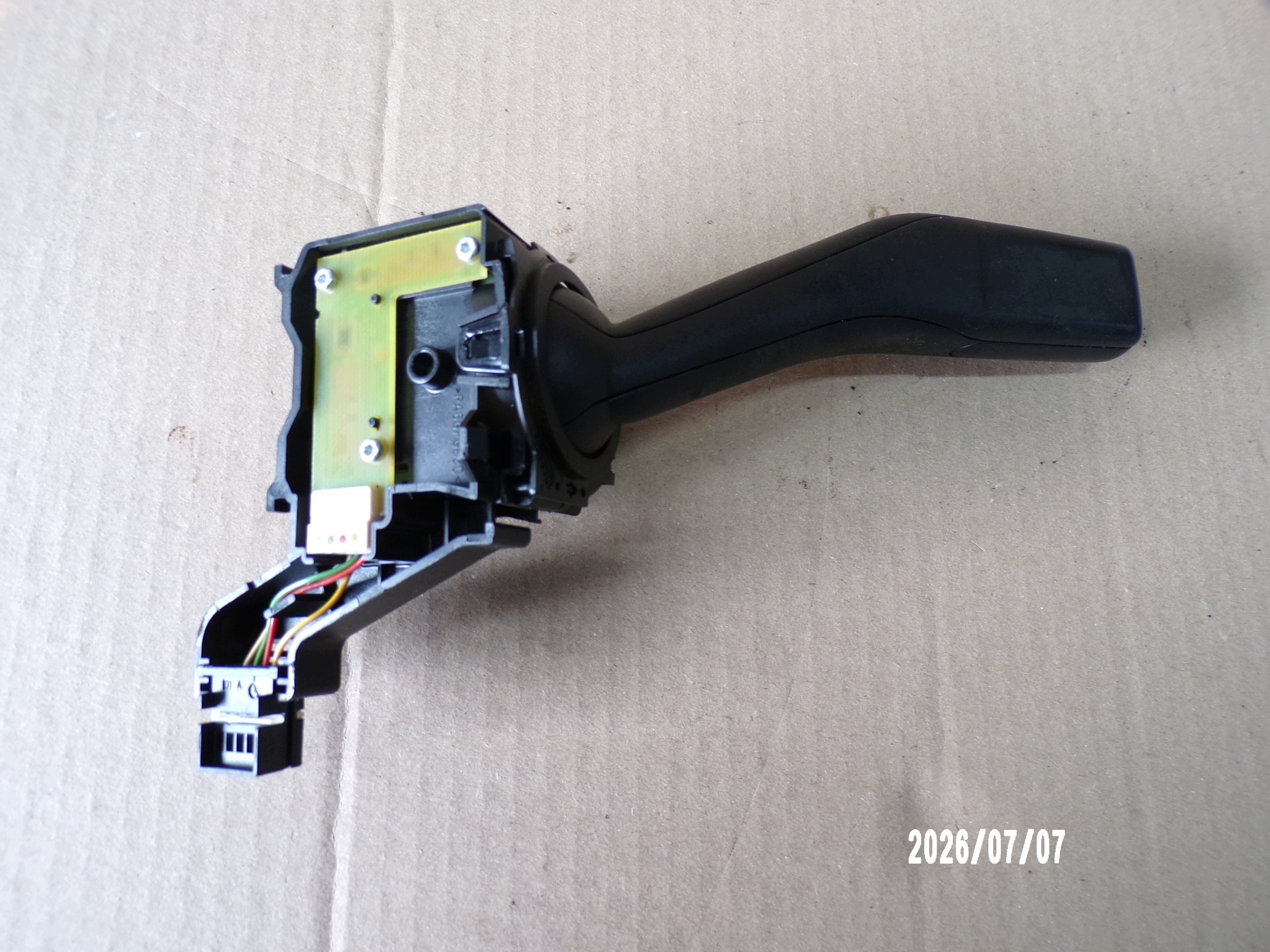 Commutateur combiné VW Jetta V 1K0953513E image 3