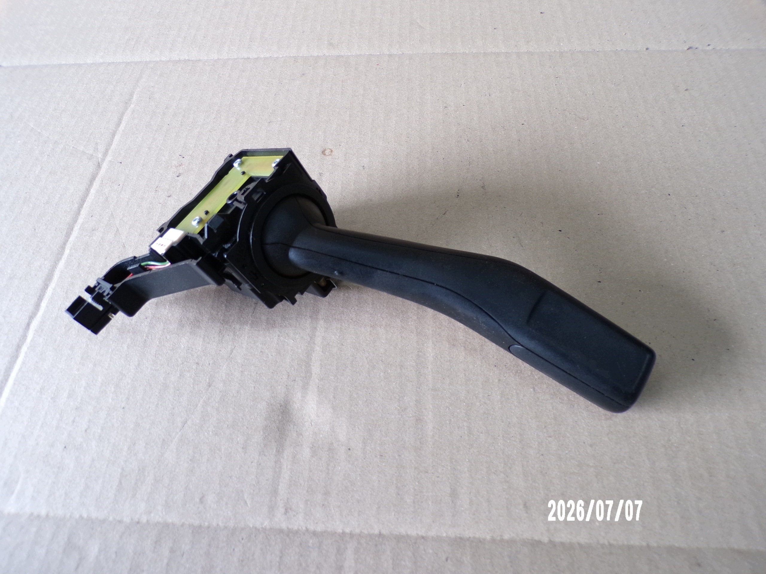 Commutateur combiné VW Jetta V 1K0953513E image 6