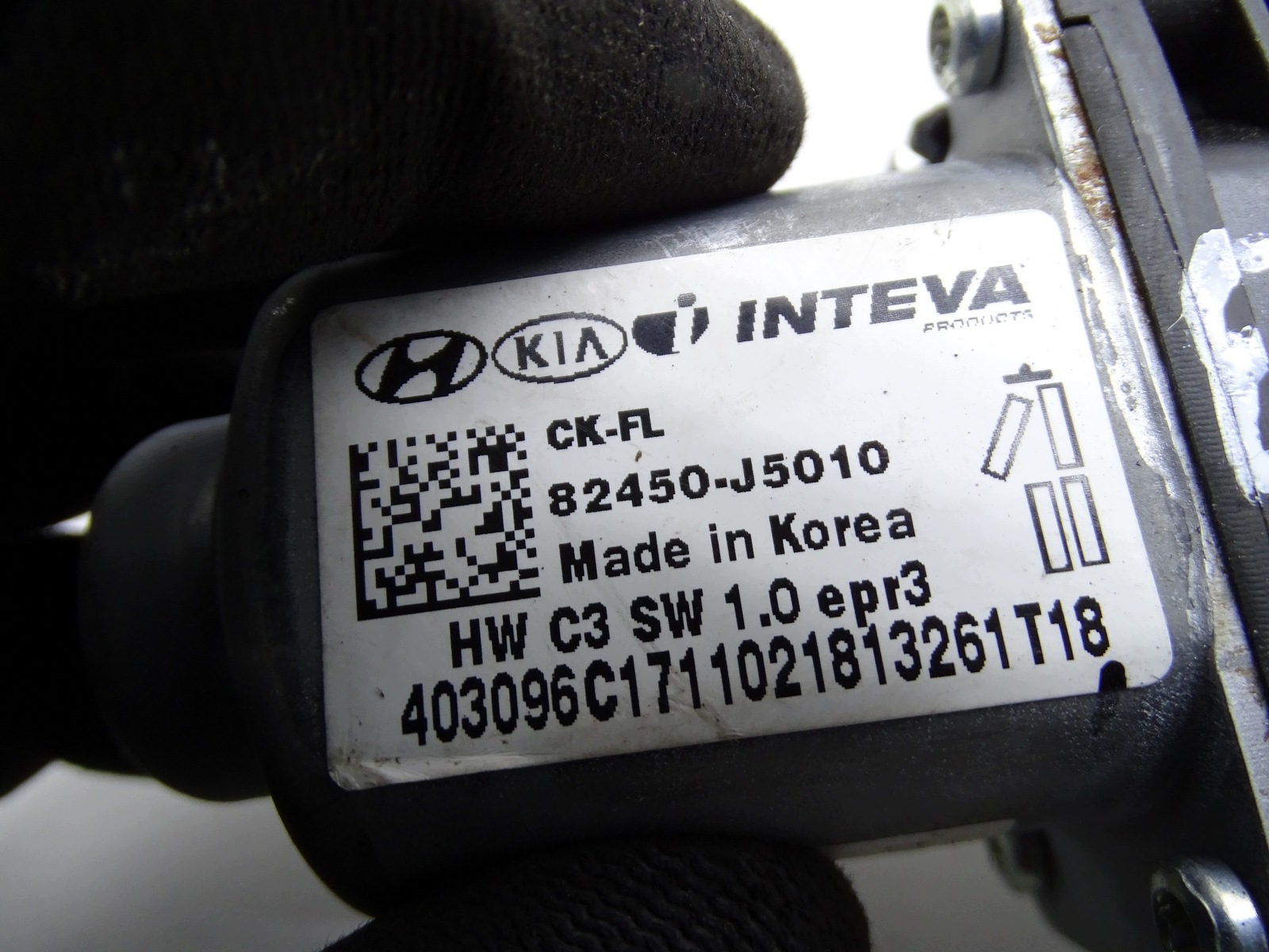 Fensterheber-Motor links vorne Kia Stinger 82450-J5010 image 8