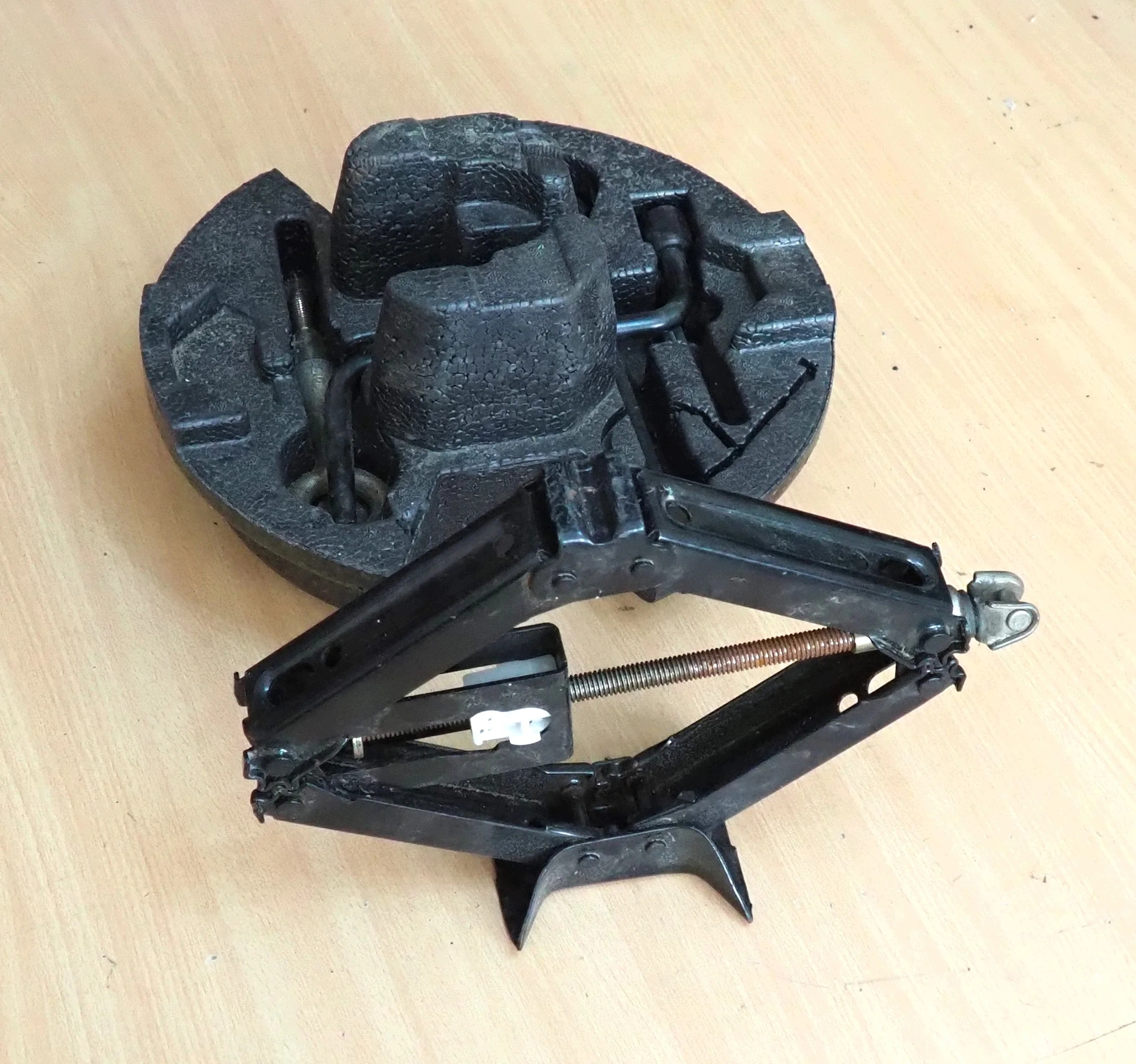Levier de cric Peugeot 607 9619870080 image 2