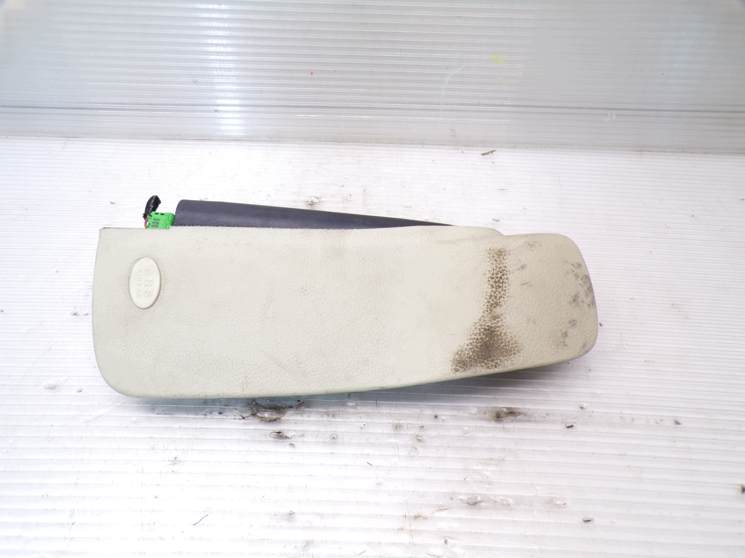 Airbag Sitz rechts Mercedes W209 CLK Cabrio 2098600202