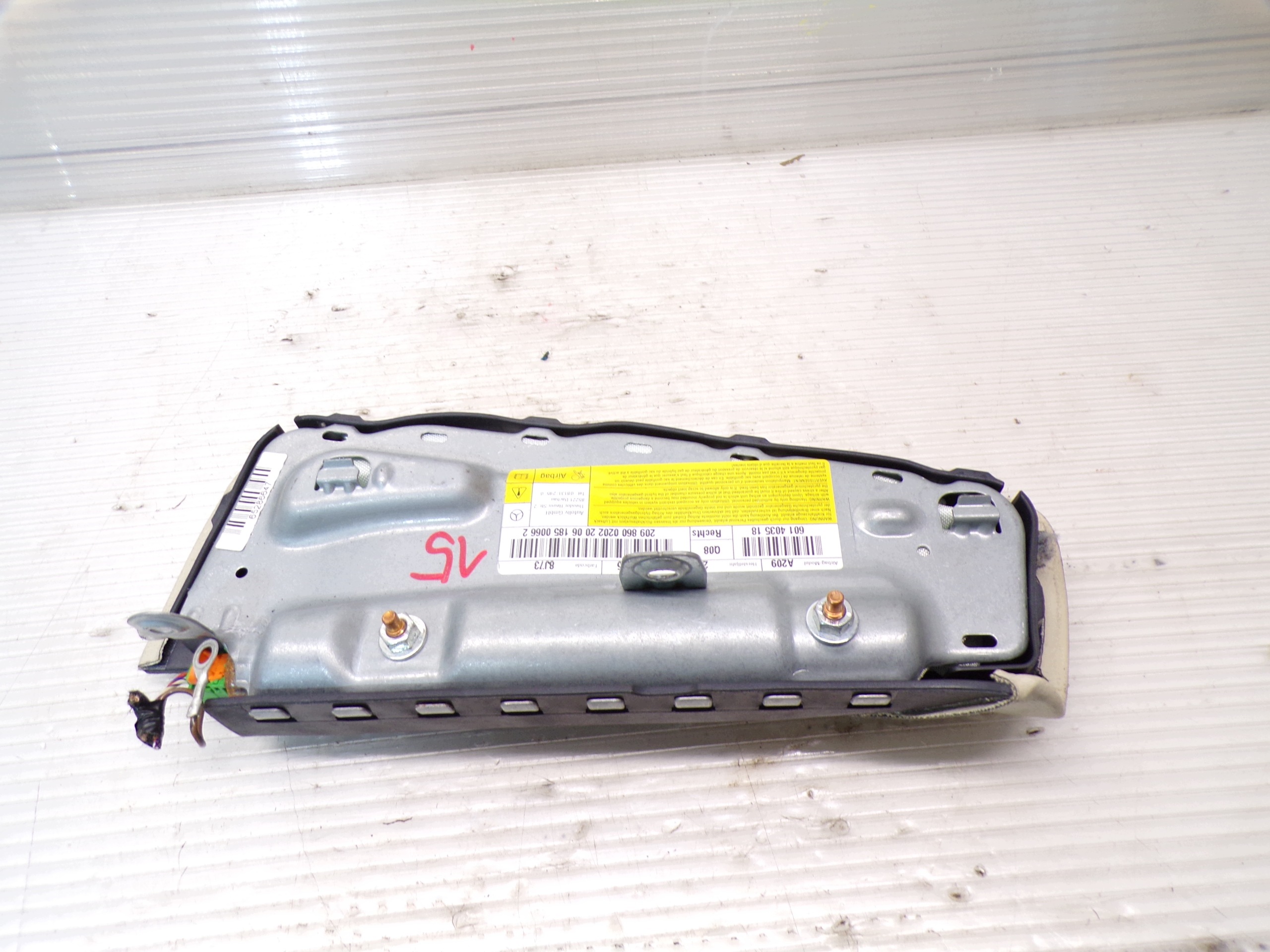 Airbag siège passager droit Mercedes W209 CLK Cabrio 2098600202