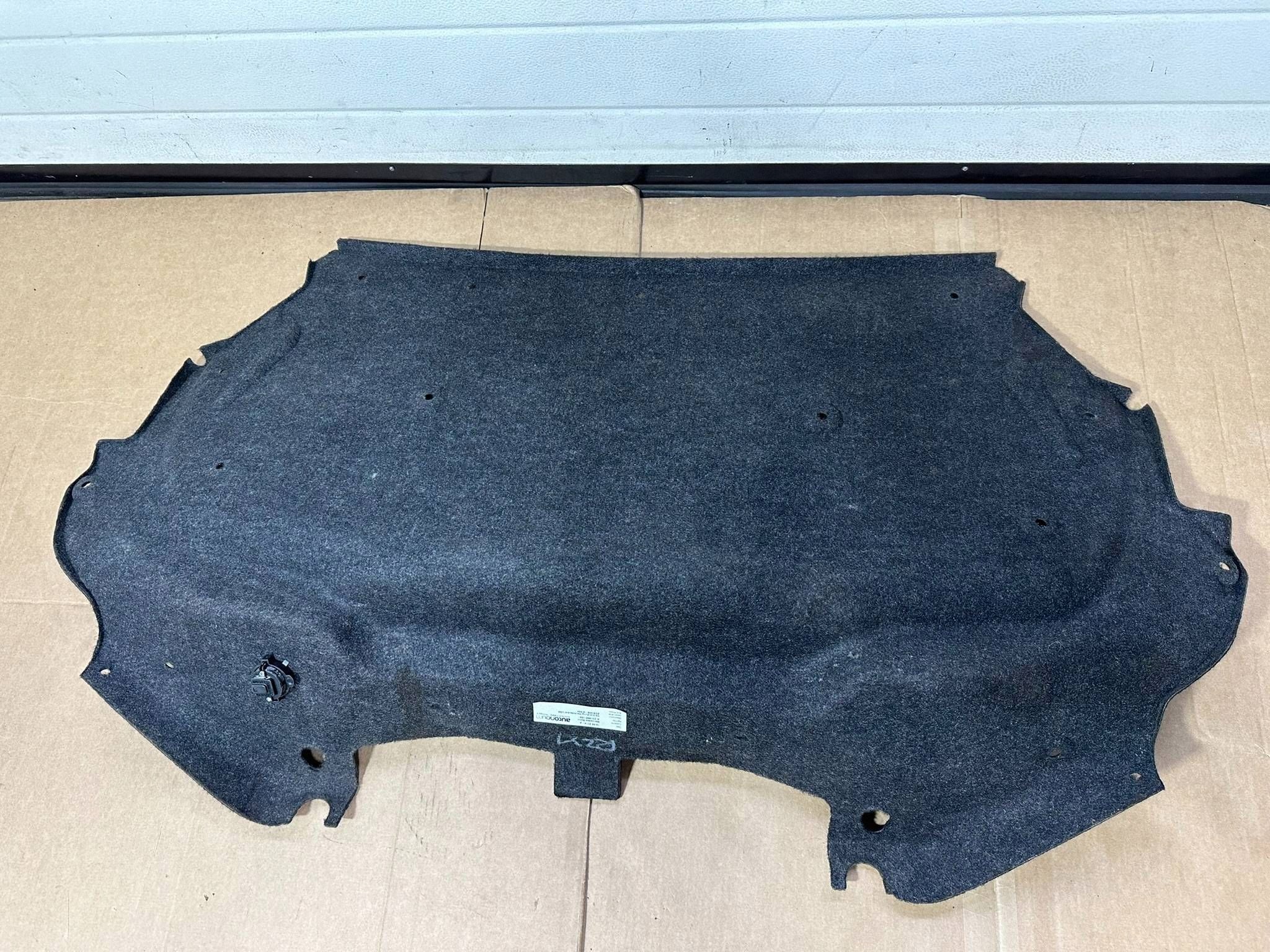Plastique de coffre Mercedes R231 A2316901541 image 5