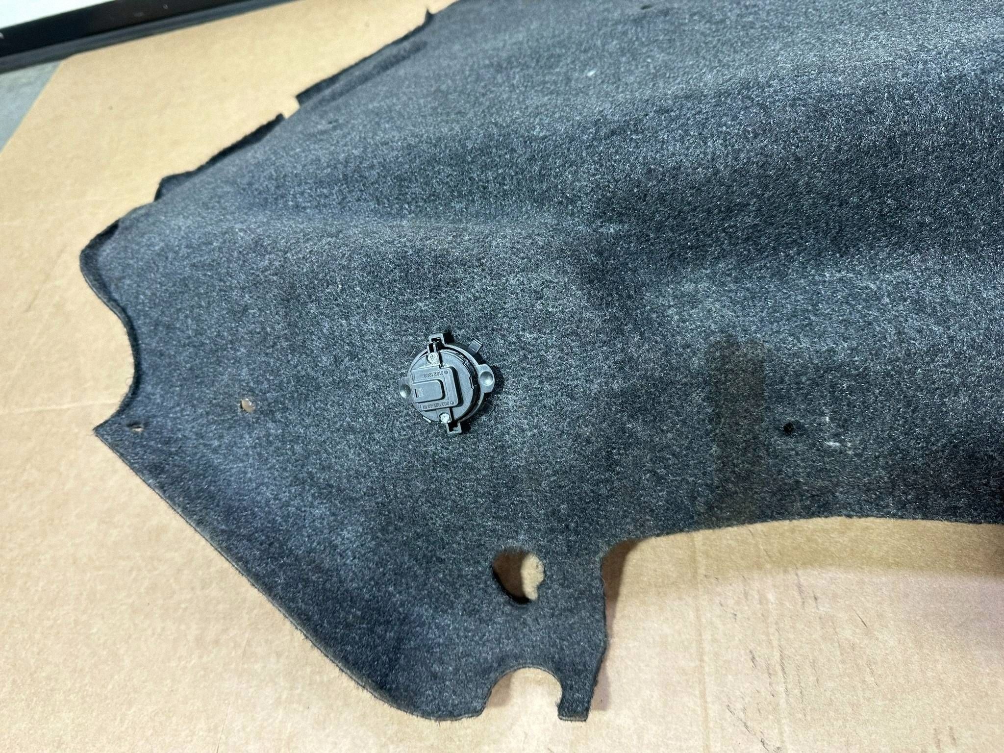 Plastique de coffre Mercedes R231 A2316901541 image 8