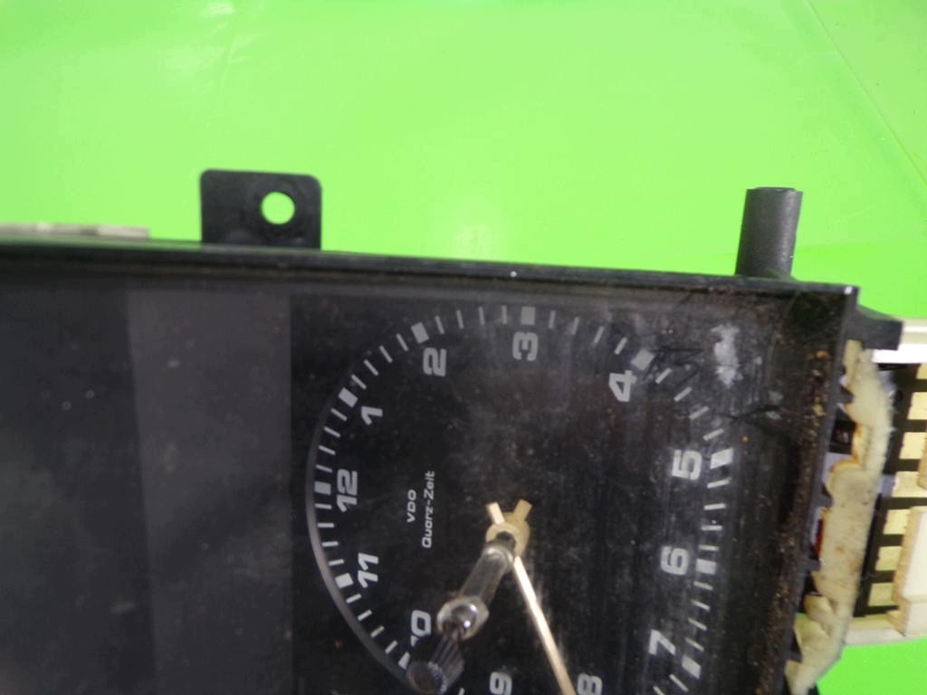 Compteur VW Golf II F-405980- image 6