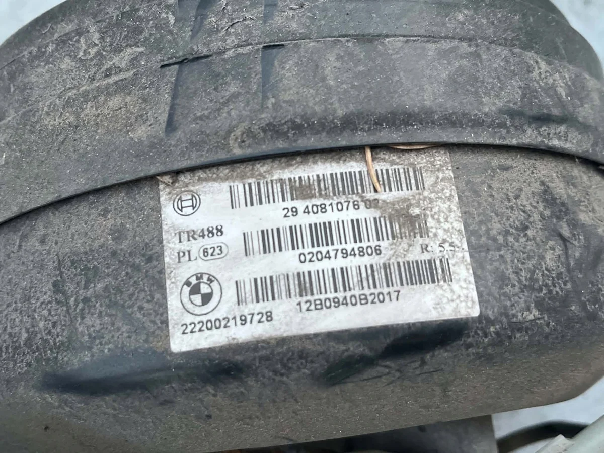 Servoblockki BMW 1 (F20) 2.0L diesel 2014