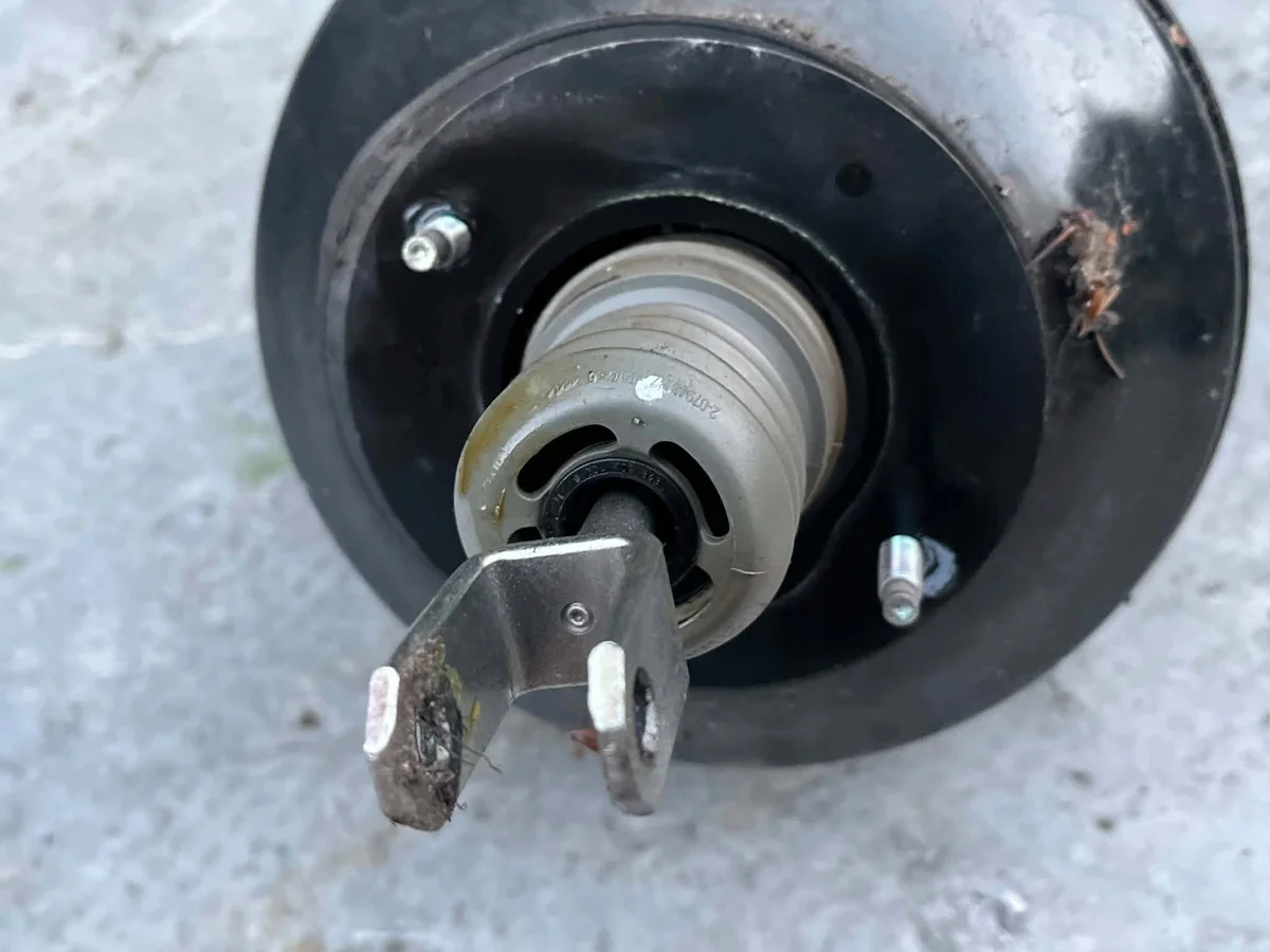 Servomoteur BMW 1 (F20) 2.0L Diesel image 4