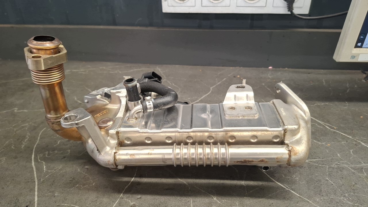 Radiador de Gases de Escape BMW 851589113 image 2