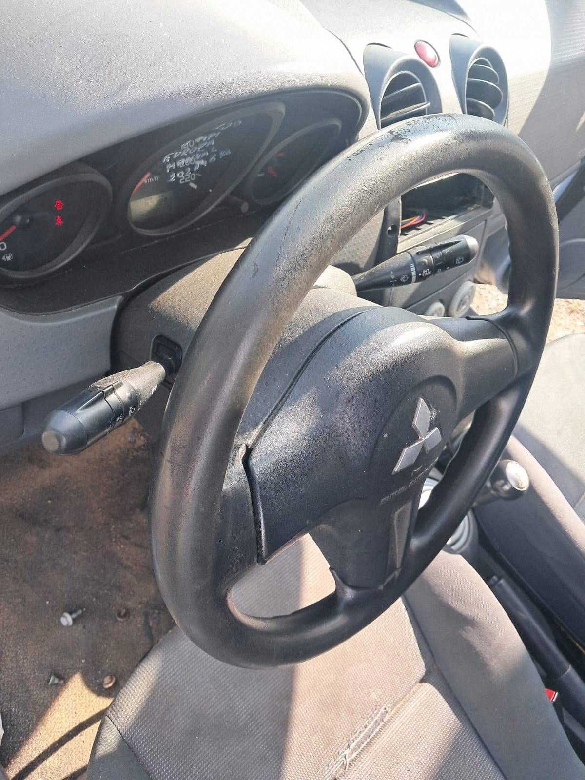 Lederlenkrad mit Airbag Mitsubishi Colt Z30 VI 04R OEM VSJ704