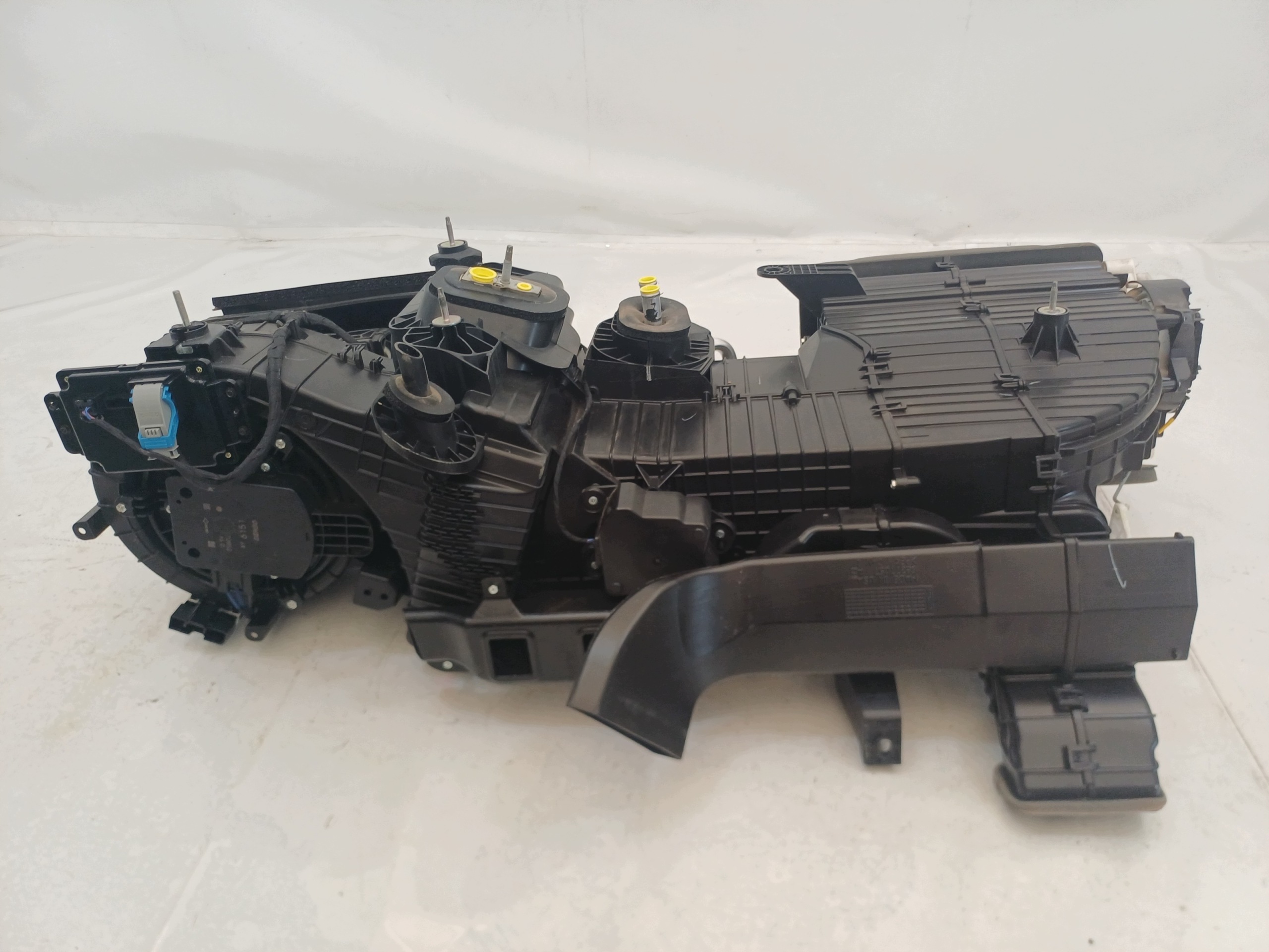 Dodge RAM V 19- Chauffage 68325328AG image 6