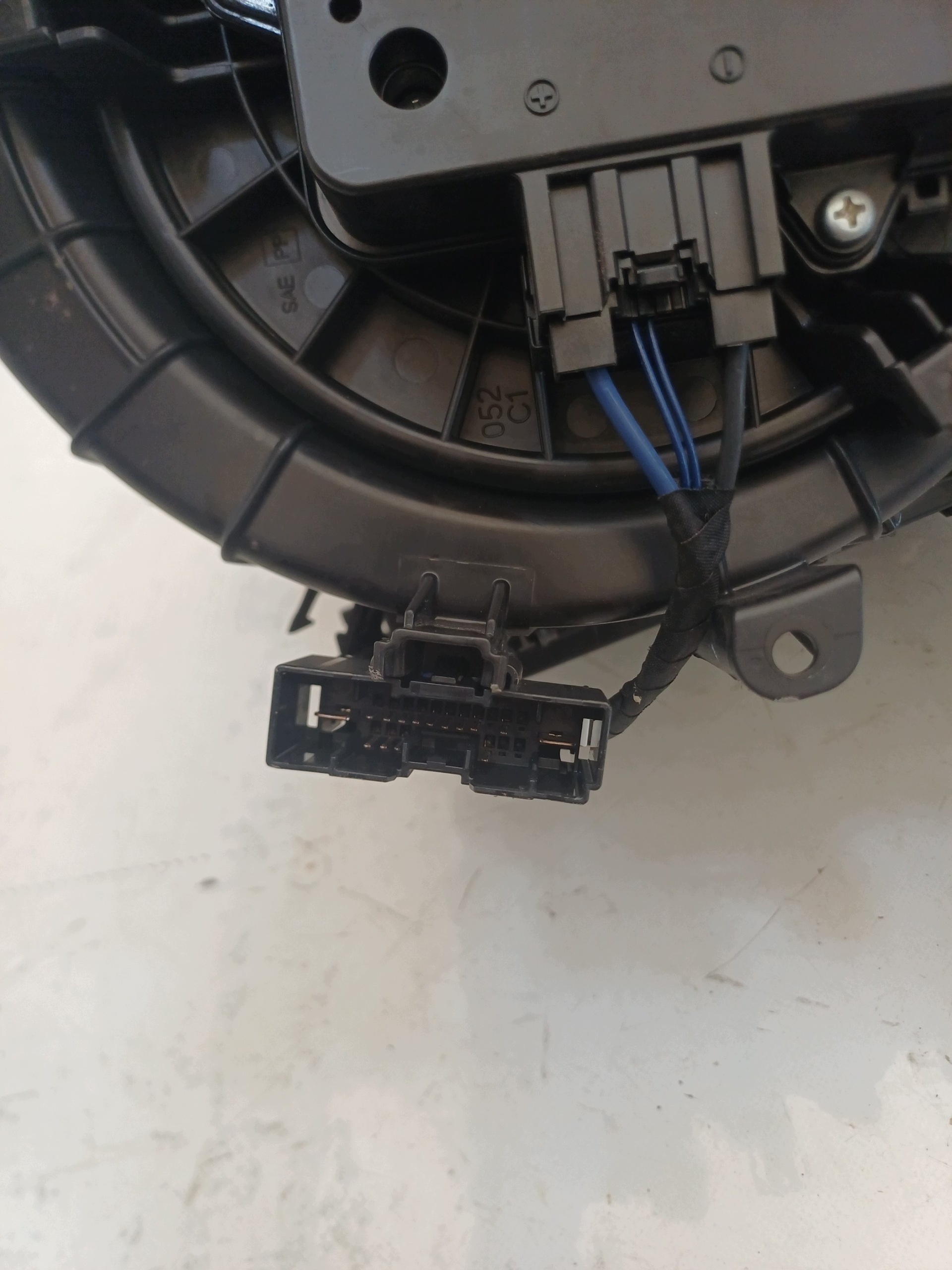 Dodge RAM V 19- Chauffage 68325328AG image 10
