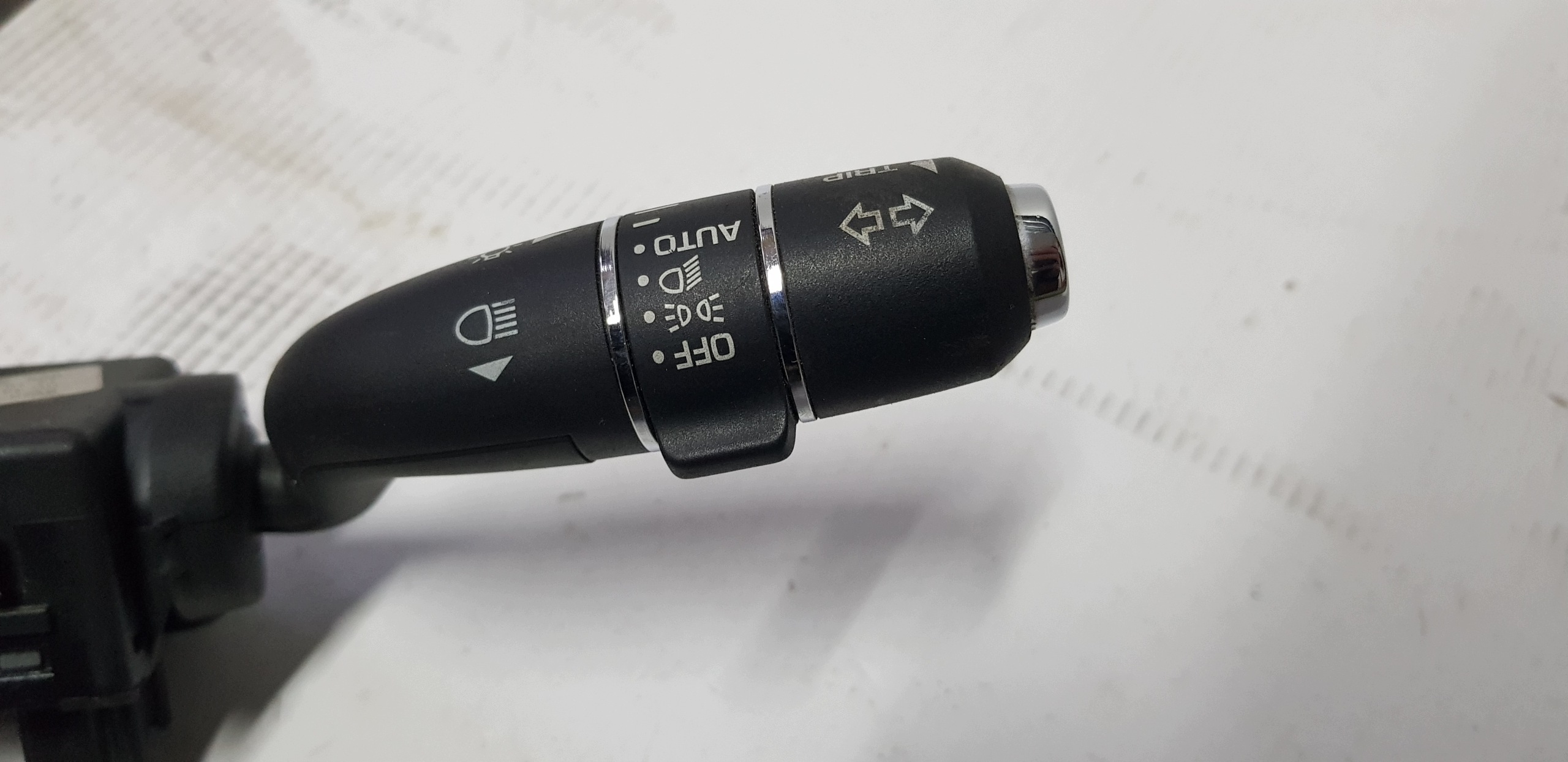 Interruptor Maneta Direccionales Jaguar XF X250 8W83-13335-AA