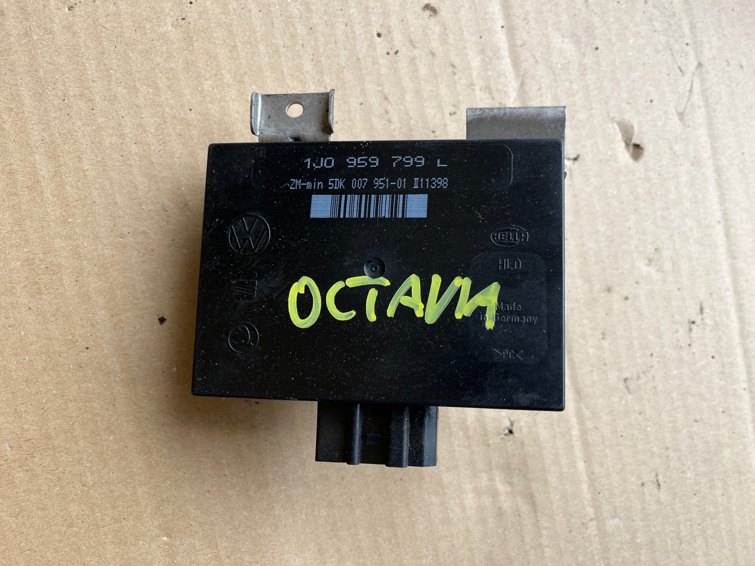 Module Confort Skoda Octavia I 1J0959799 image 2