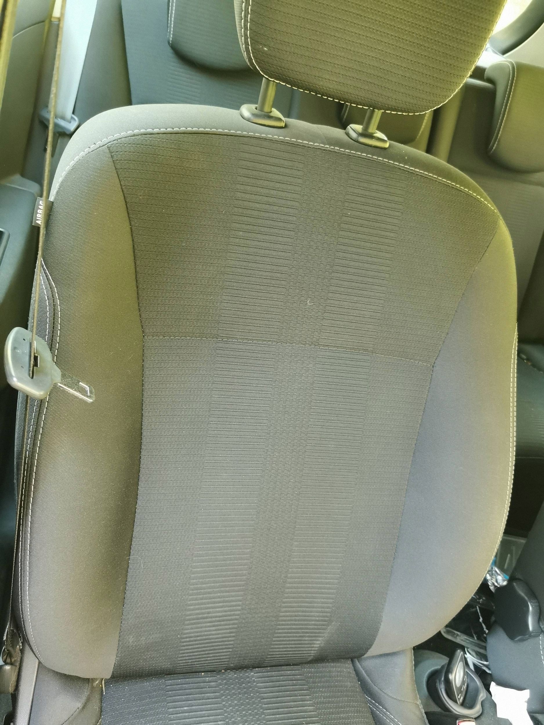Asiento delantero derecho Renault Clio III lift 2012 DOU1135 image 3