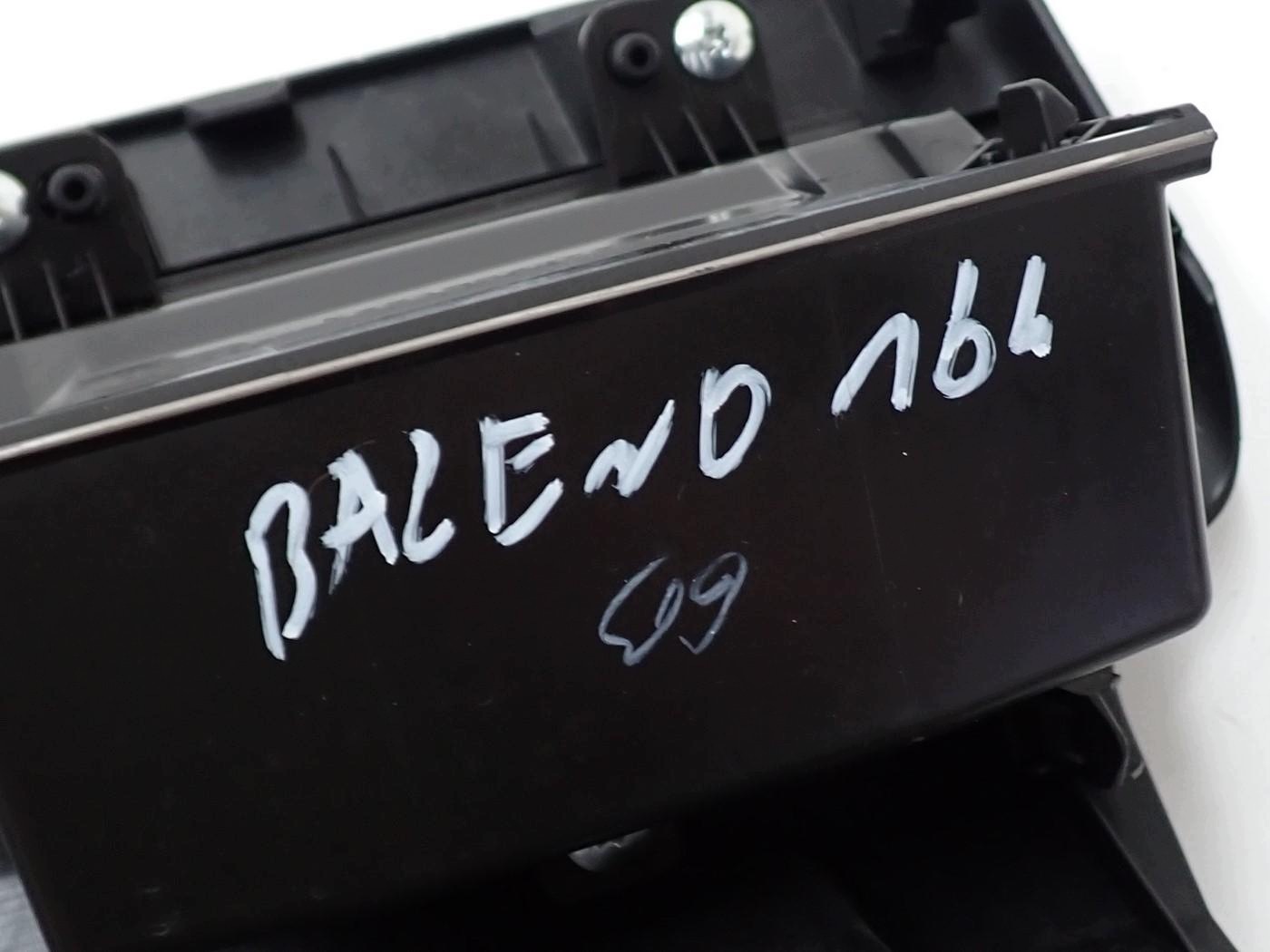 Cache colonne Suzuki Baleno 73811-68P5 image 7