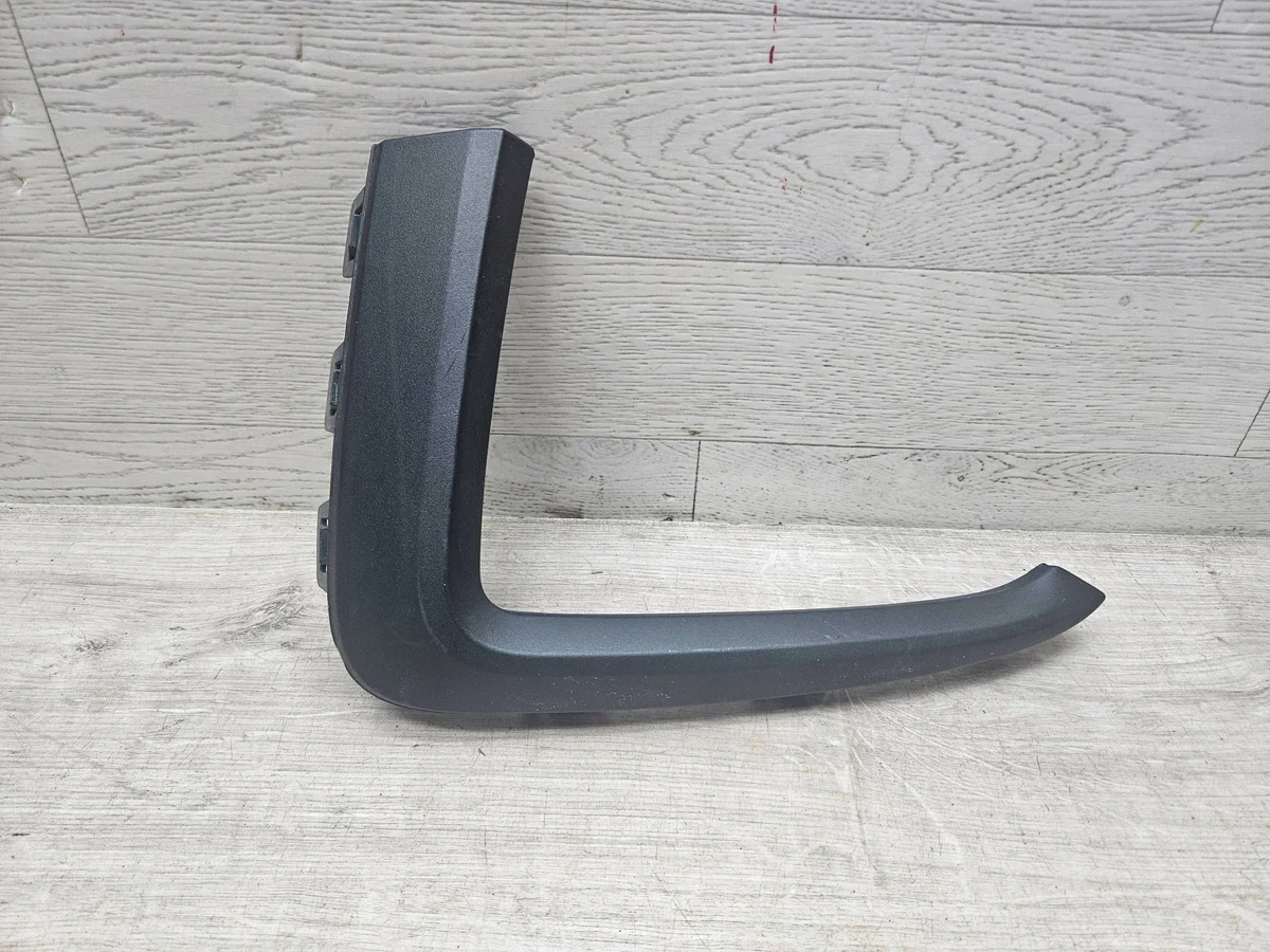 BMW i3 Front Bumper Trim Left 7462299