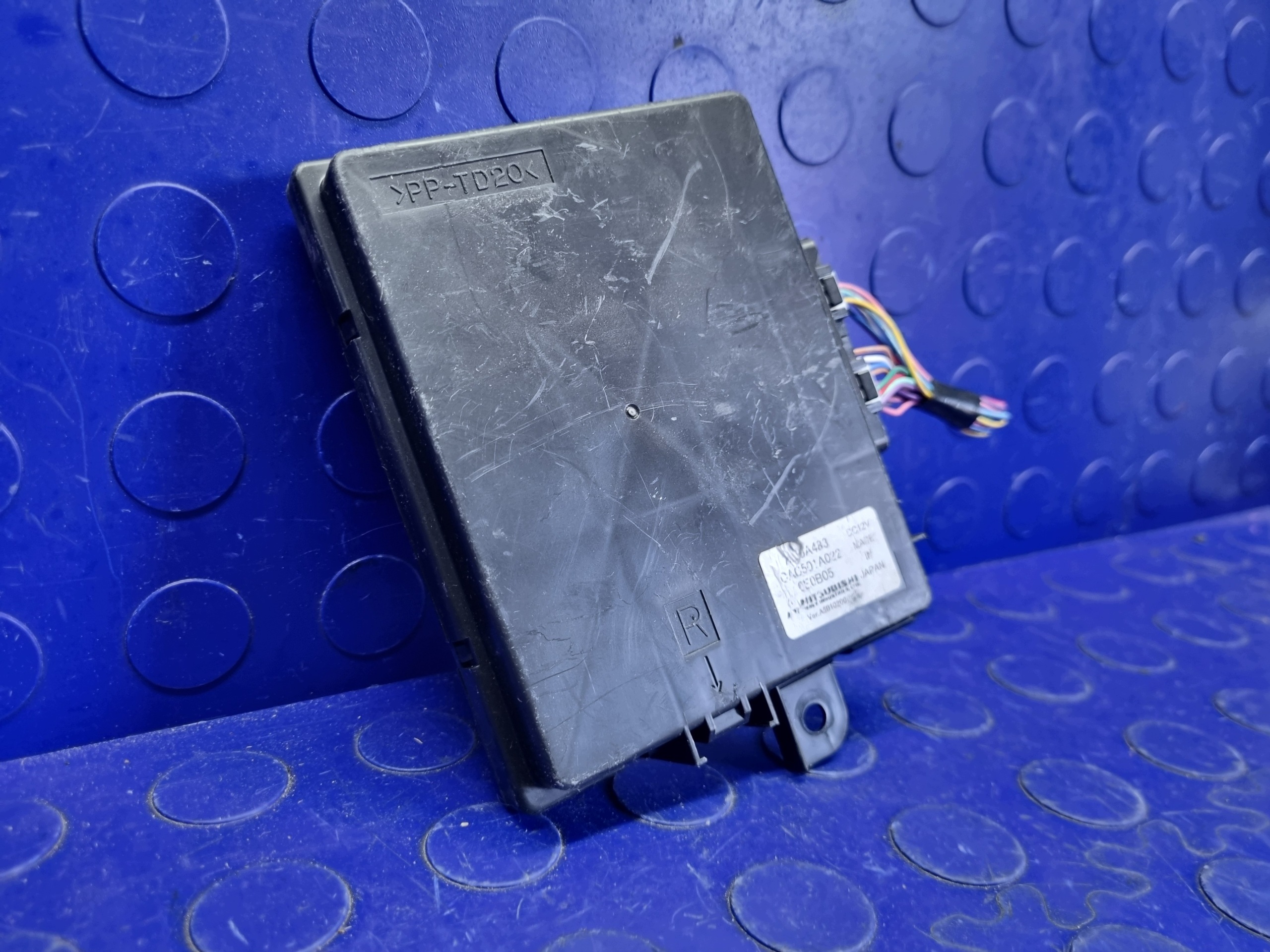 Steuergerät Mitsubishi i-MiEV Peugeot CAC501A022 image 3
