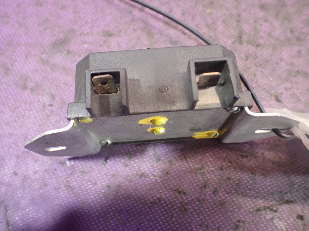 Skoda Favorit Regulator Spanning Alternator Erna image 3