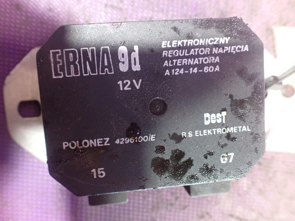 Skoda Favorit Regulator Spanning Alternator Erna image 4