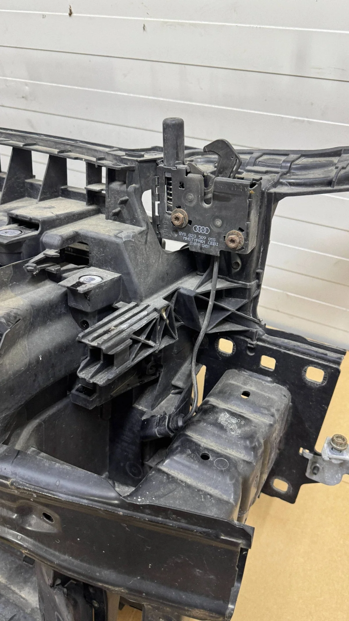 Frontpanel Audi A3 8Y 35 TFSI 2020-2024 image 5