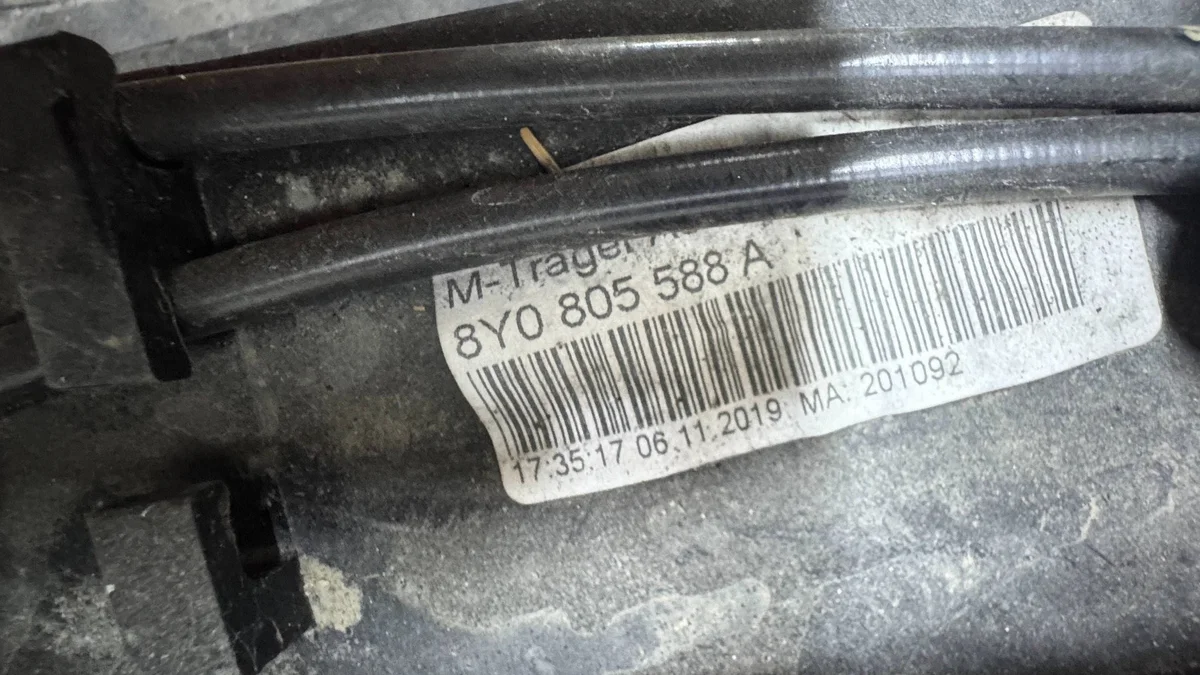 Frontpanel Audi A3 8Y 35 TFSI 2020-2024 image 9
