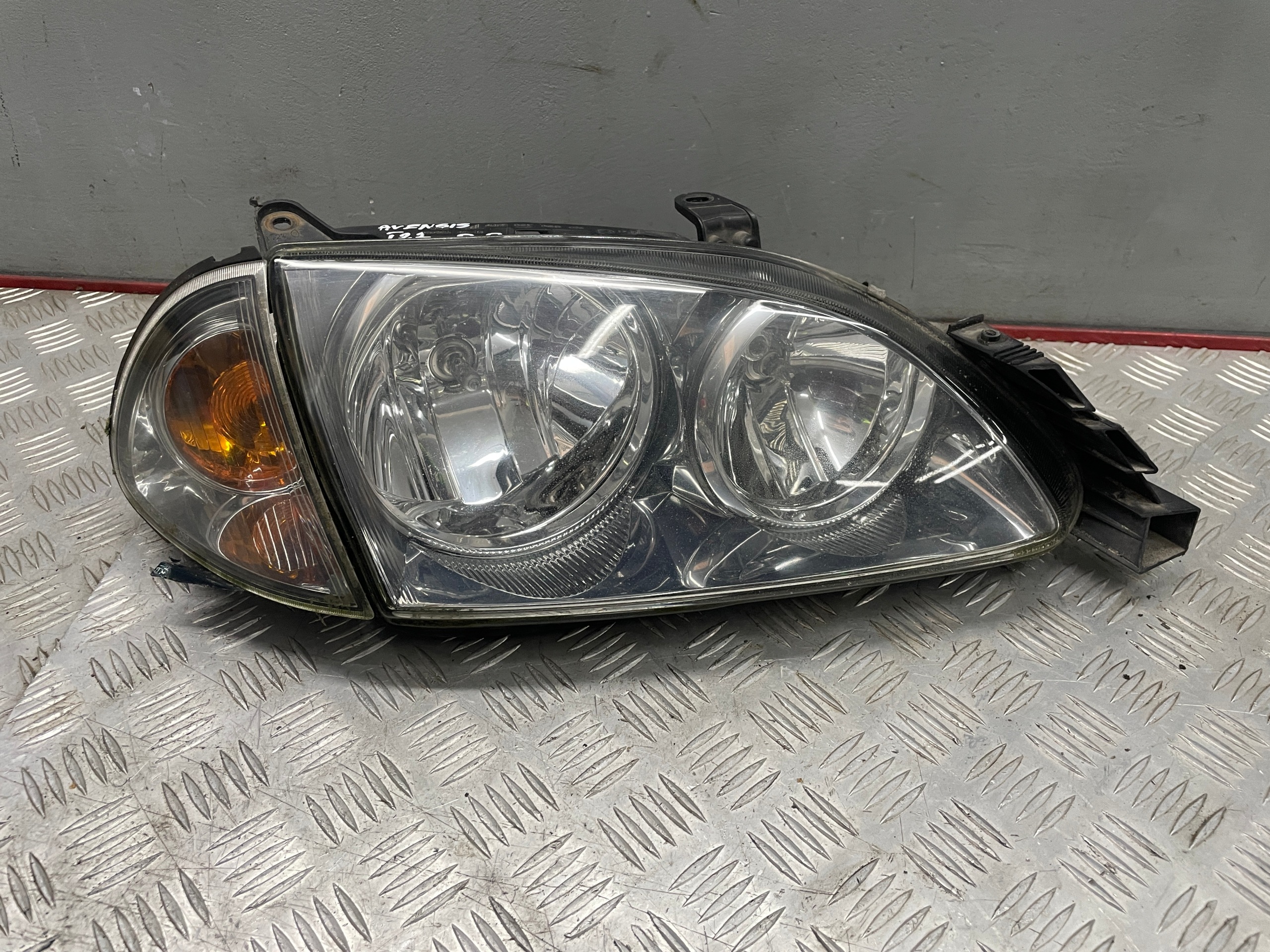 Scheinwerfer Rechts Toyota Avensis T22 456852963 image 2
