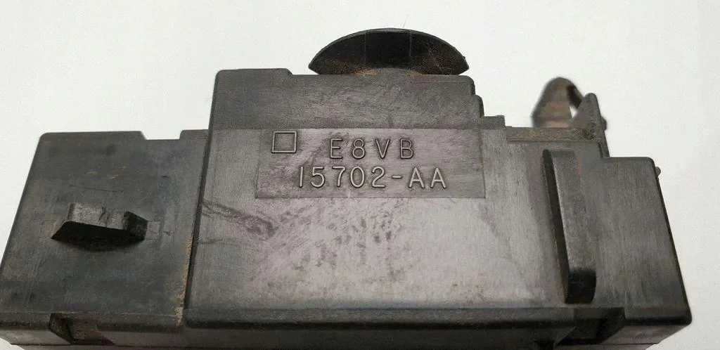 LINCOLN TOWN CAR III rele E8VBI5702AA image 3