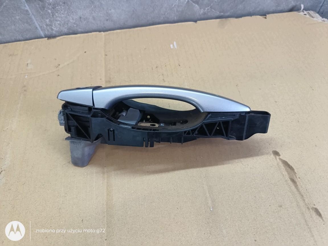 Opel Corsa F etuoven kahva vasen KCA