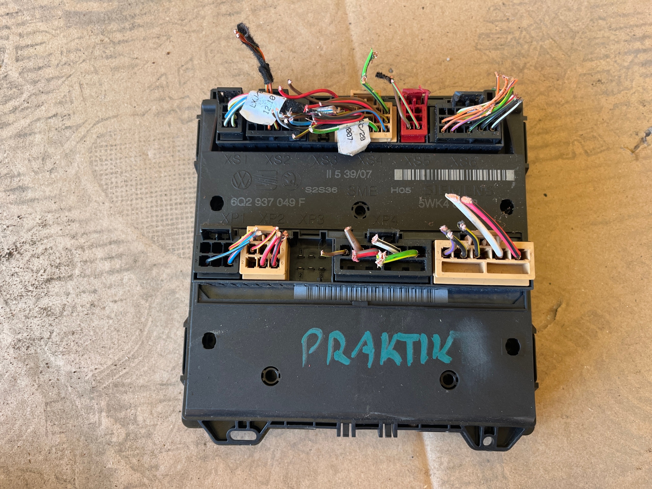 Module Confort Skoda Praktik 1.4 TDI 6Q2937049F image 2