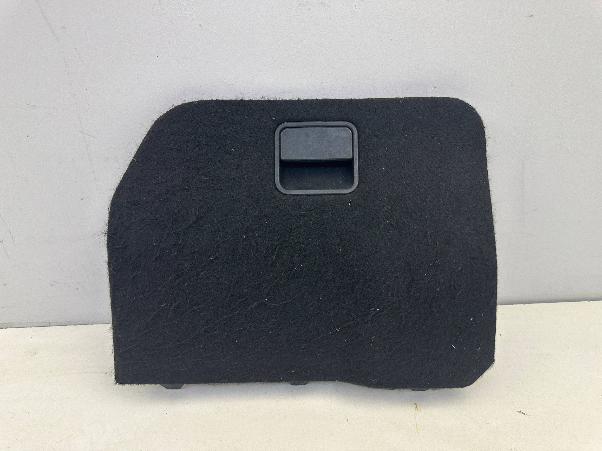 Lexus IS III bagagerumsfackslock 6172153010 image 2