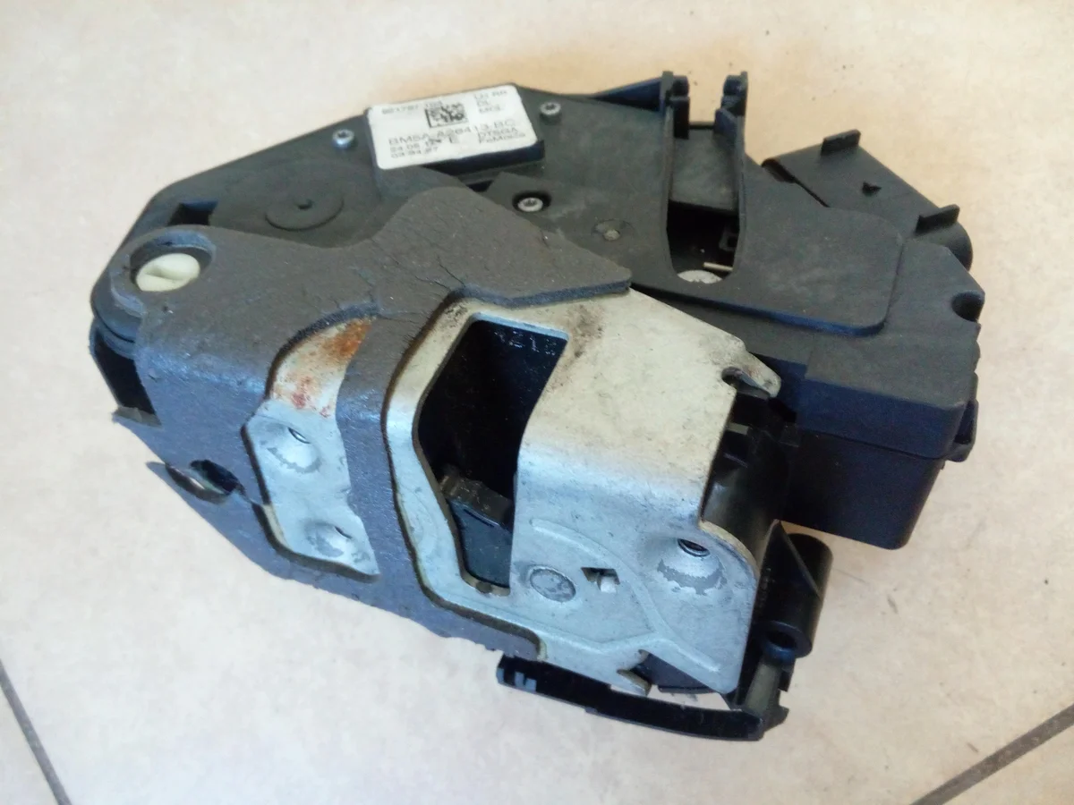 Serrure porte Ford Focus III MK3 arrière gauche