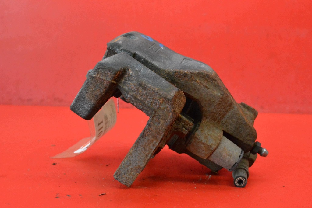Bremssattel Links Vorne Toyota Yaris 4 IV image 3