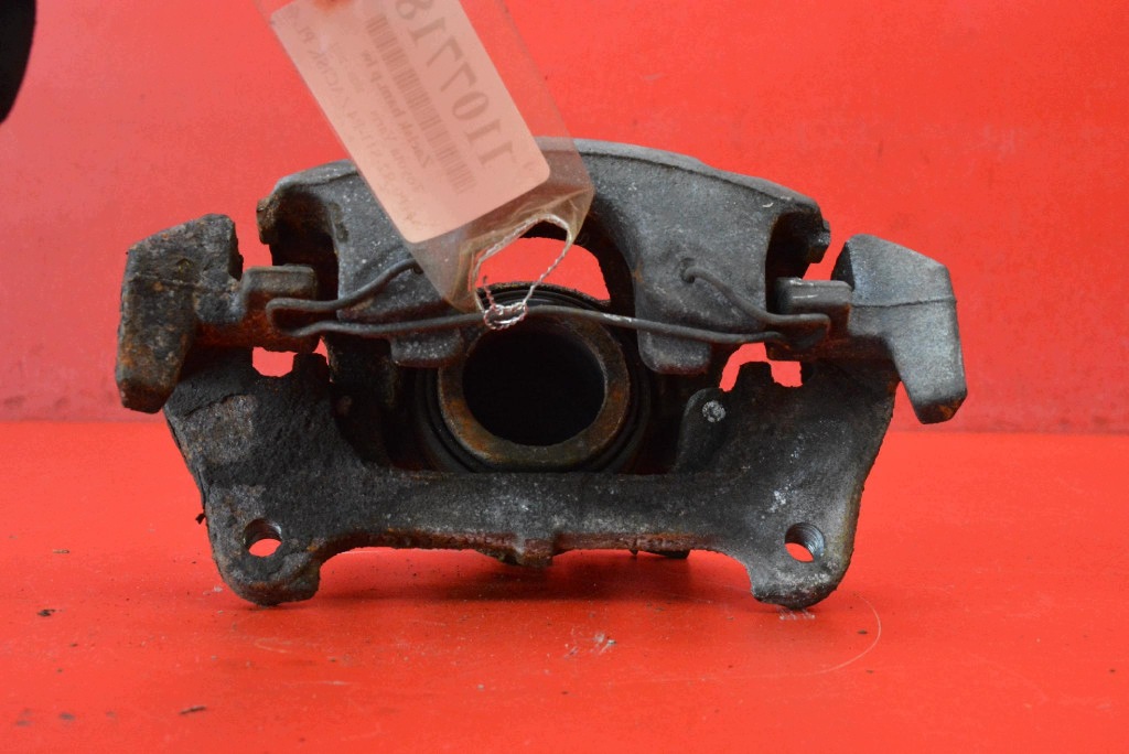 Bremssattel Links Vorne Toyota Yaris 4 IV image 7