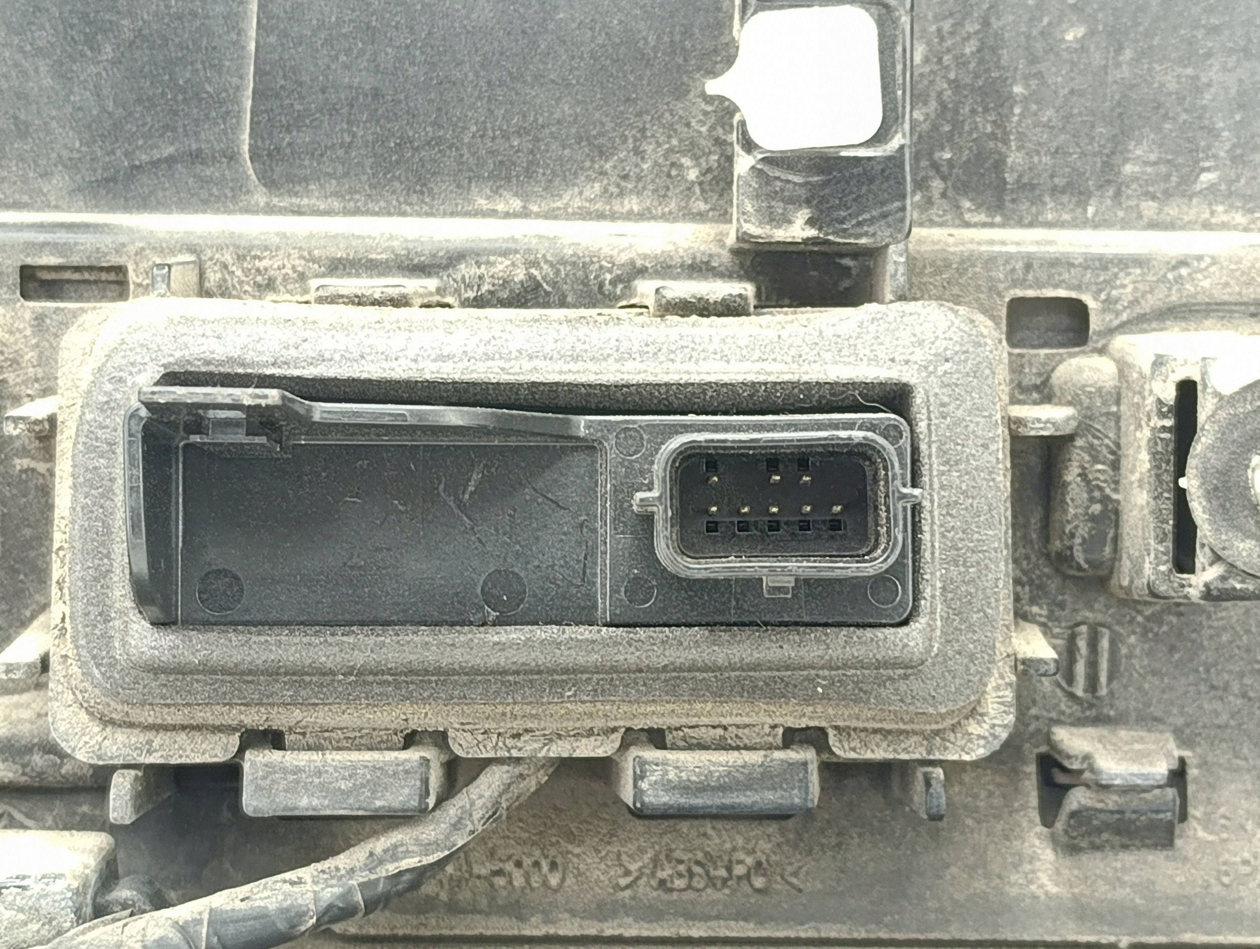 Liste lumineuse plaque d'immatriculation arrière Chrysler Pacifica 5RL88LAUAH image 8