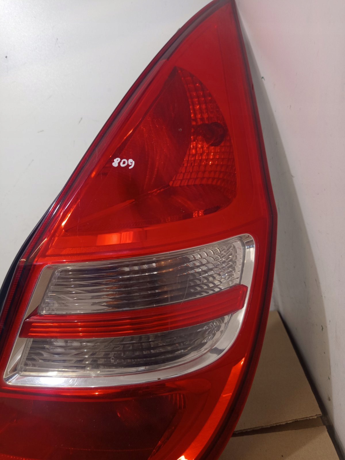 Feu arrière droit Hyundai i30 92402-2R0 image 3
