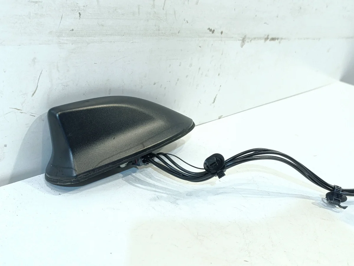GPS-antenni Toyota Sienna XL40 IV