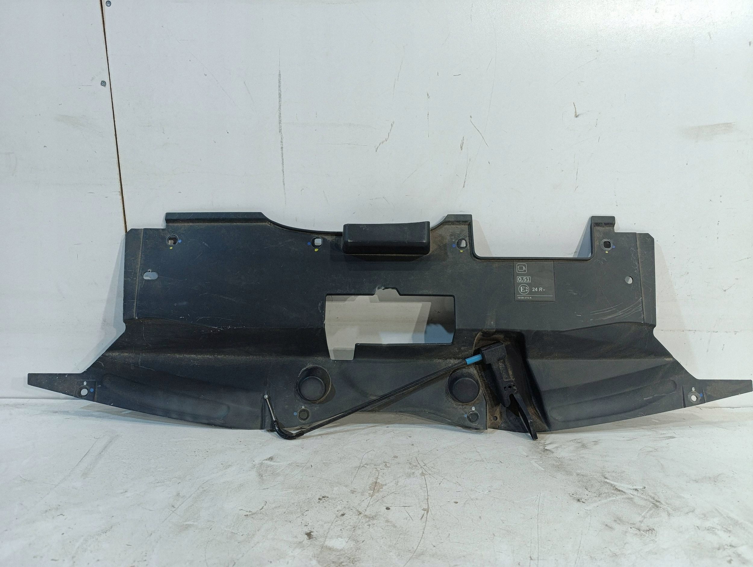 Övre frontpanel Renault Trafic III 620366902R image 2