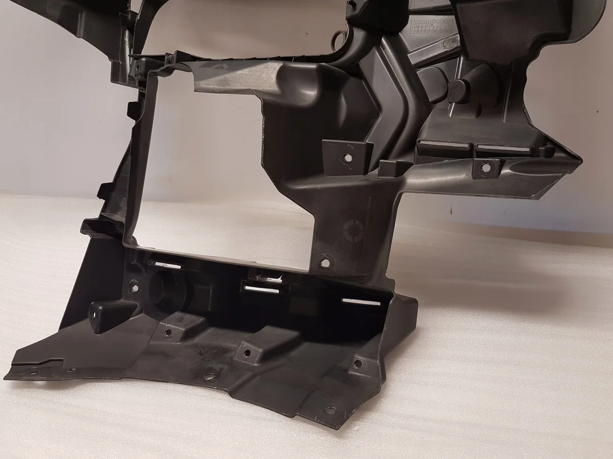 Suporte para-choque BMW X5 G05 esquerdo image 5