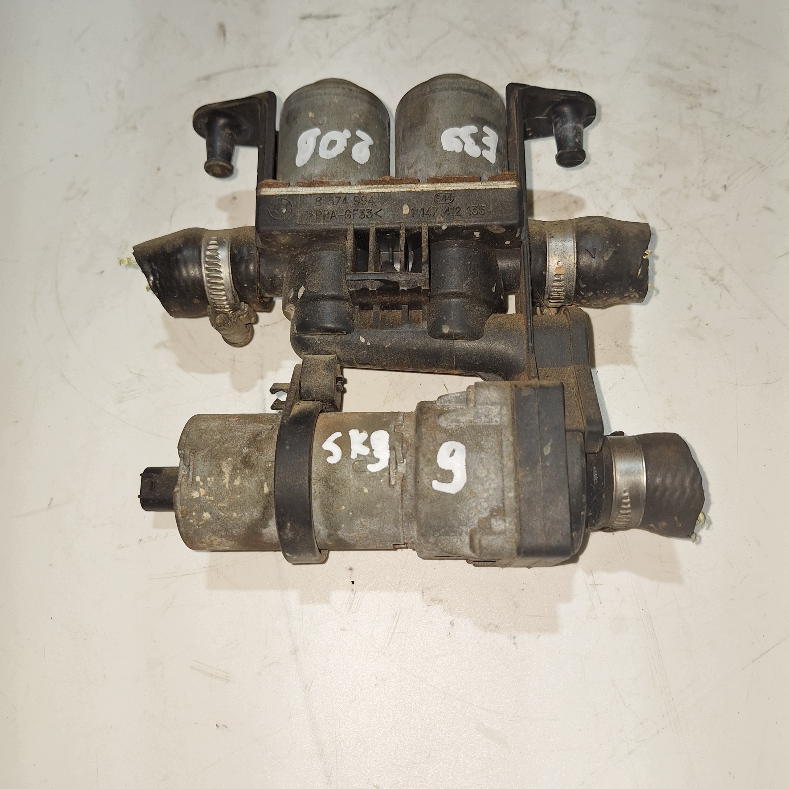 BMW E39 Wasserhahn Heizung 8374994
