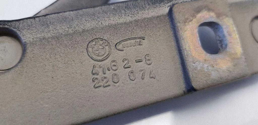 BMW E46 Sedan saranakansi oikea 8220074