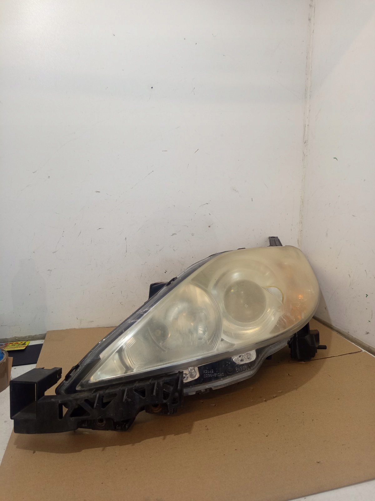 Phare avant gauche Mazda 5 05-08 C235-51040 image 2