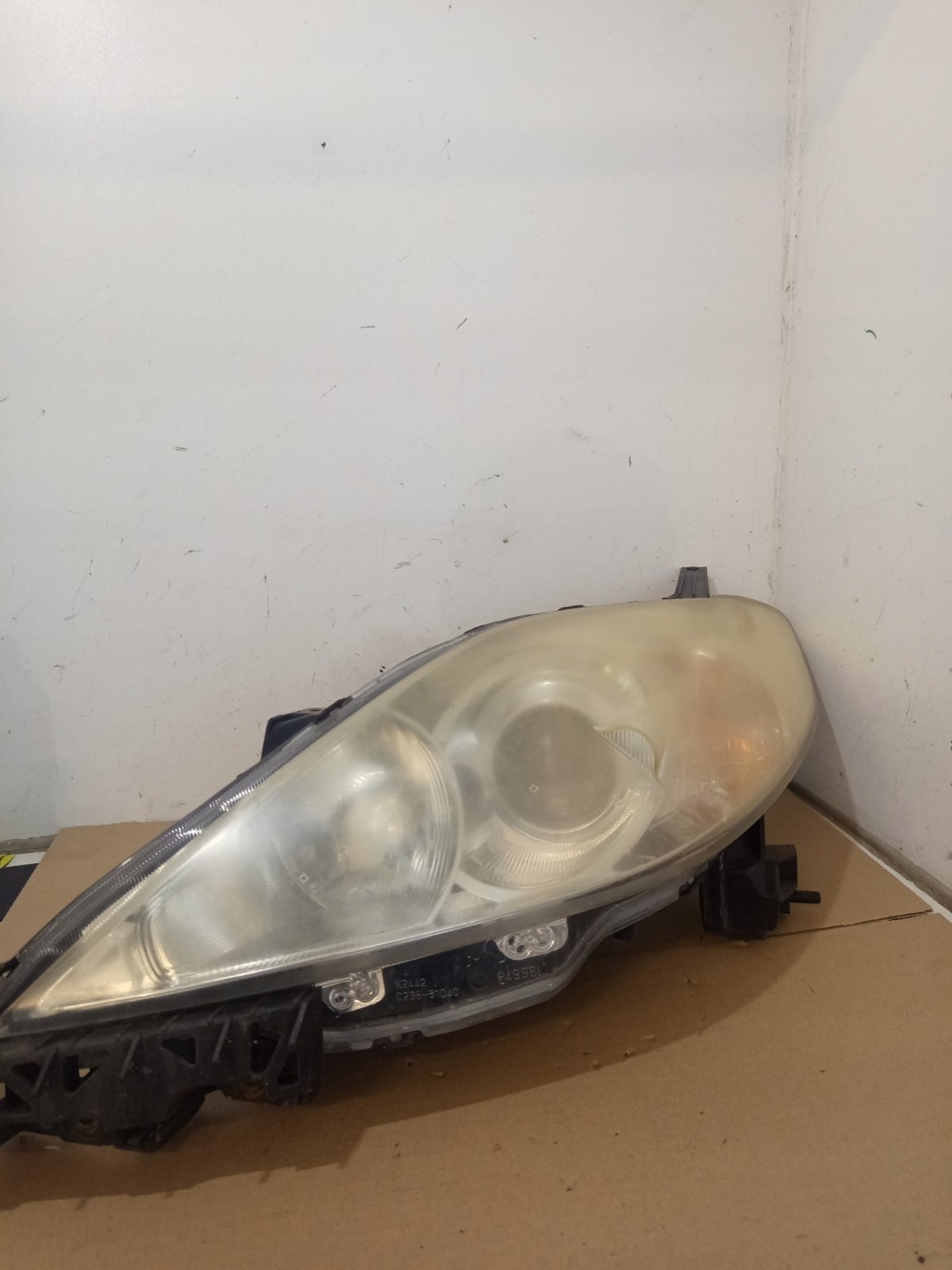 Used Left Headlight Mazda 5 2005-2008 C235-51040
