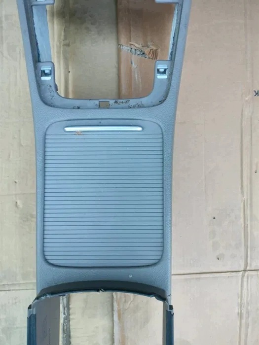 Suporte Copo VW Passat B6 CC 3C1863241CR Usado image 3