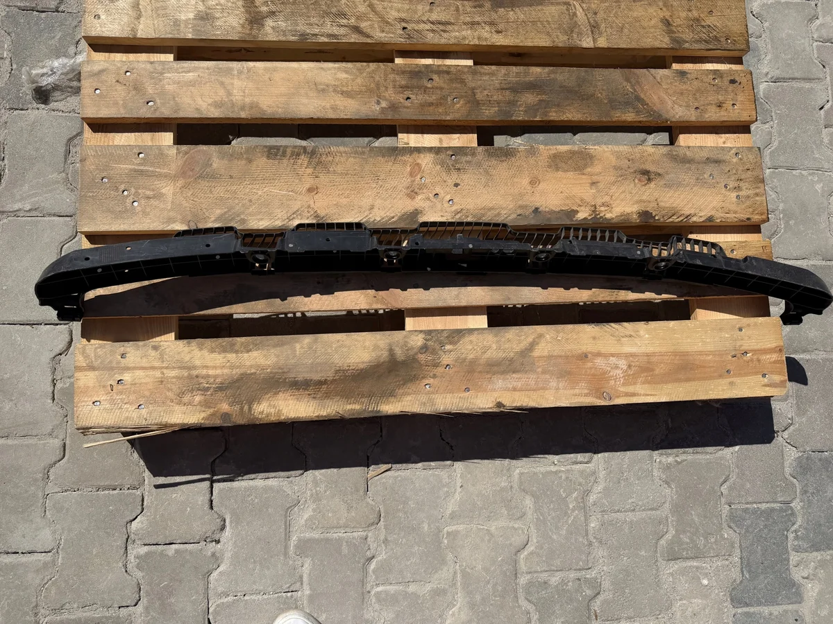 Soporte Parachoques Trasero VW Golf VII 5G9807863A